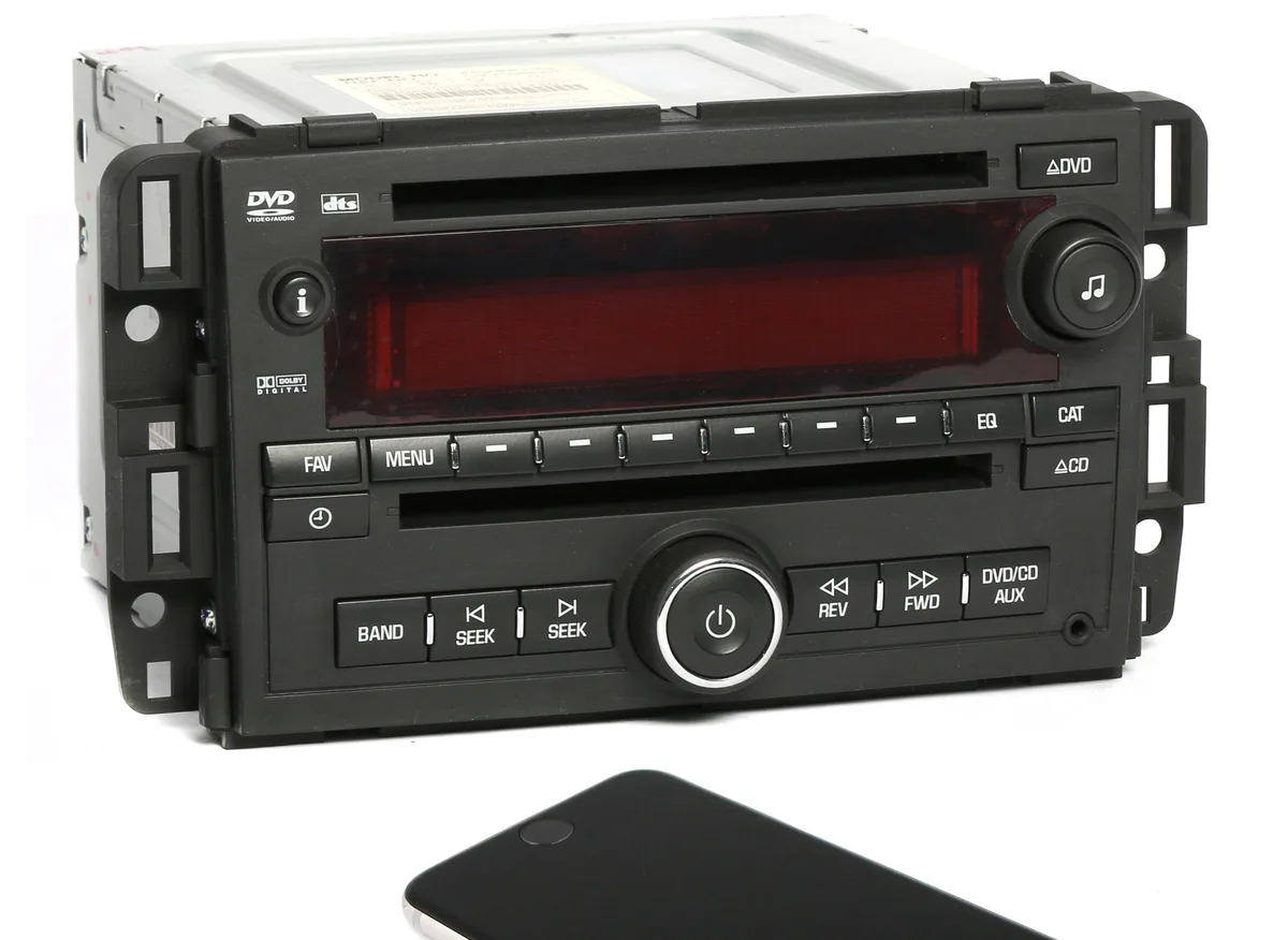 1 Factory Radio 1 Factory Radio 15294130 2007-08 Suzuki Vitara AM FM CD DVD Aux Bluetooth Receiver — product photo