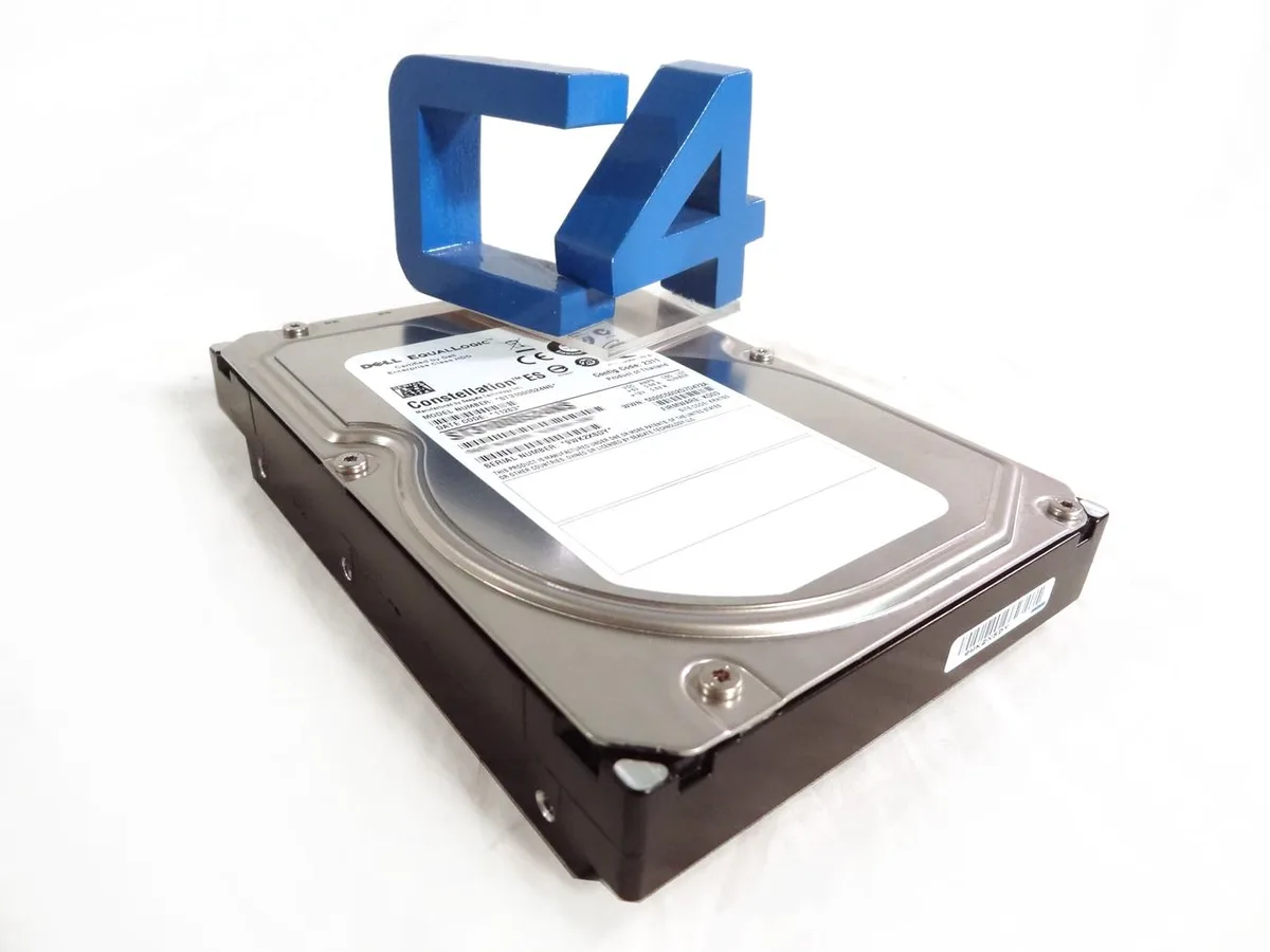 DELL DELL 02R3X 600GB 15000 RPM SAS 3.5" internal hard drive — product photo
