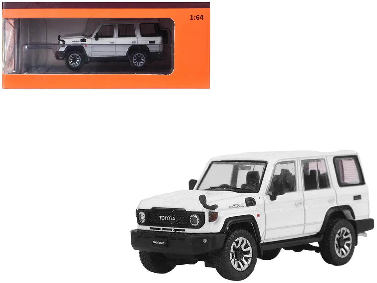 GCD GCD Toyota Land Cruiser J76 RHD White 1/64 Diecast Hobby Collectible — product photo