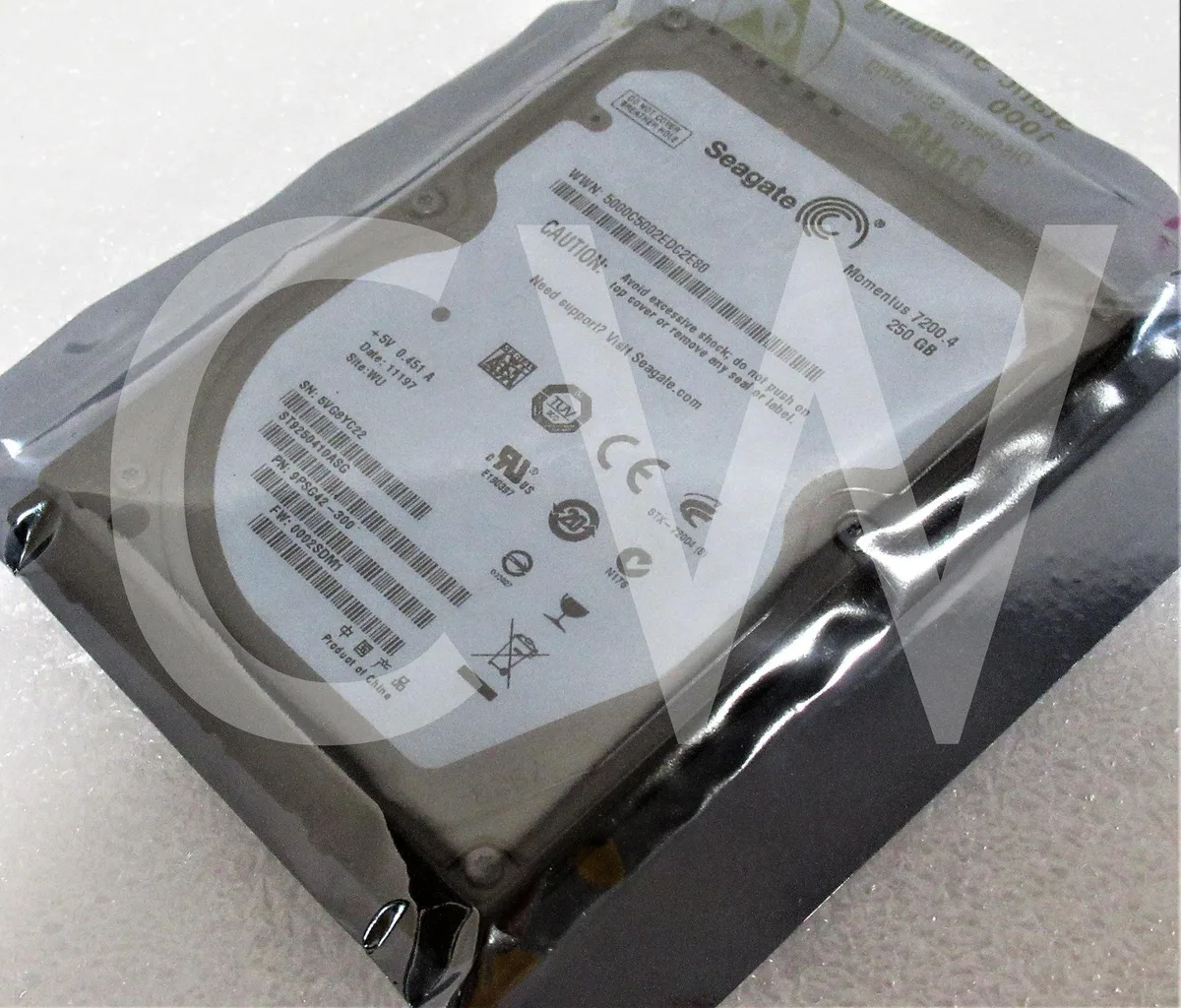 Seagate Seagate ST9250410ASG 250GB 7200RPM 2.5" SATA internal hard drive — product photo
