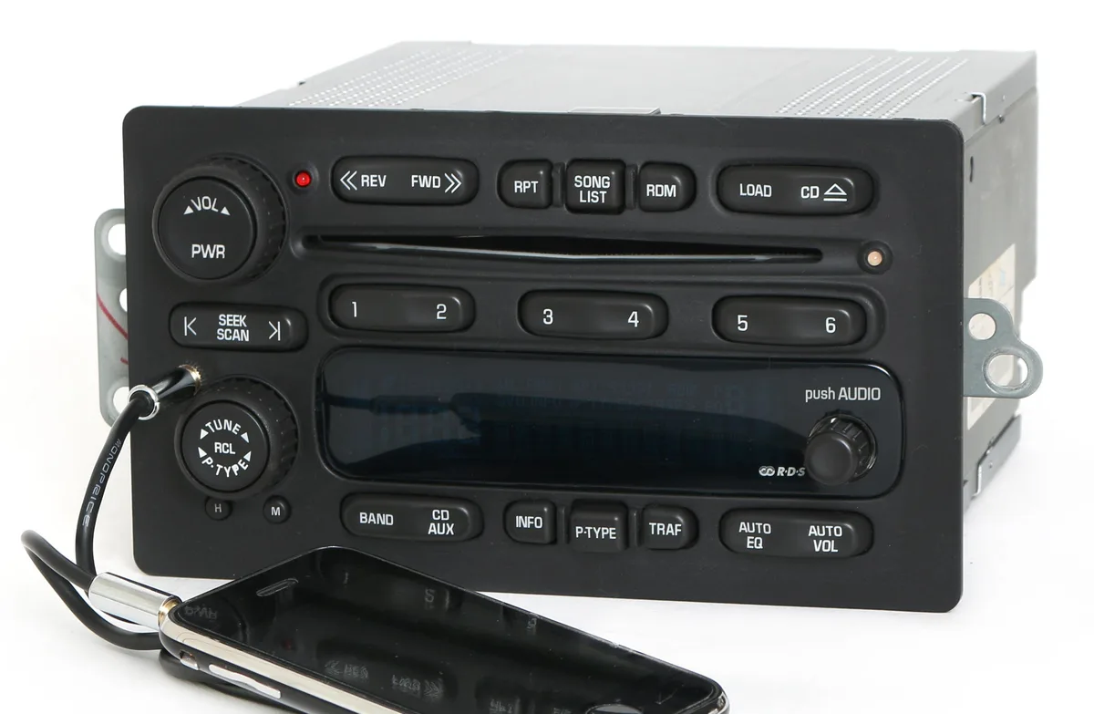 1 Factory Radio 1 Factory Radio 28058188 AM FM 6 Disc CD Receiver Aux 3.5mm 2005-2009 — product photo