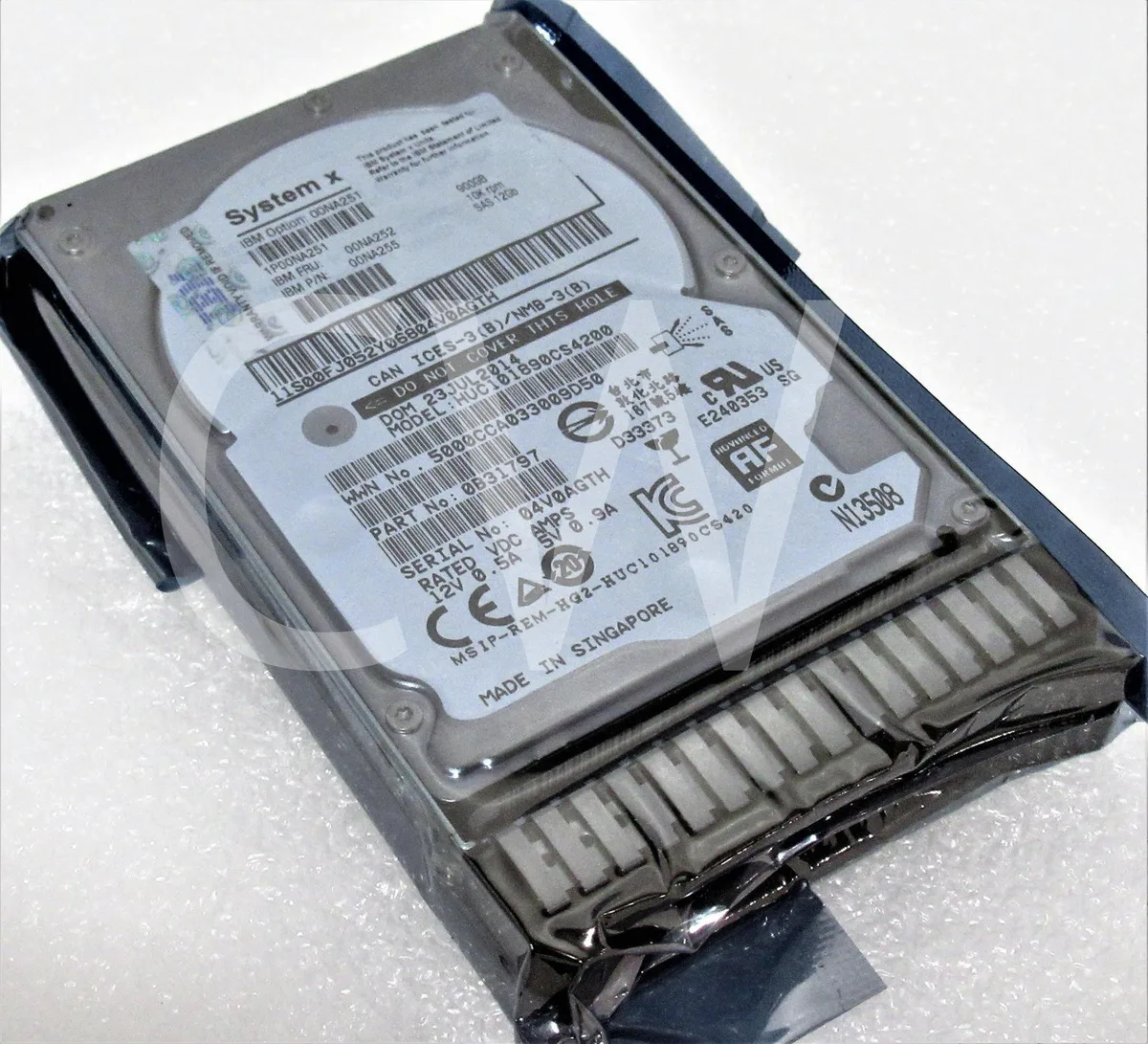 IBM IBM 900GB 10000RPM 12Gbps SAS 2.5" internal hard drive HUC101890CS4200 — product photo