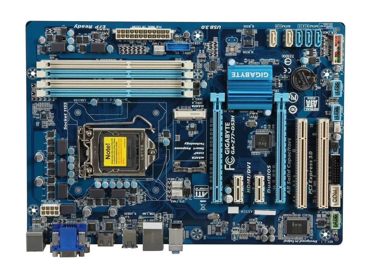 GIGABYTE GIGABYTE GA-Z77-DS3H rev.1.0 Intel motherboard — product photo