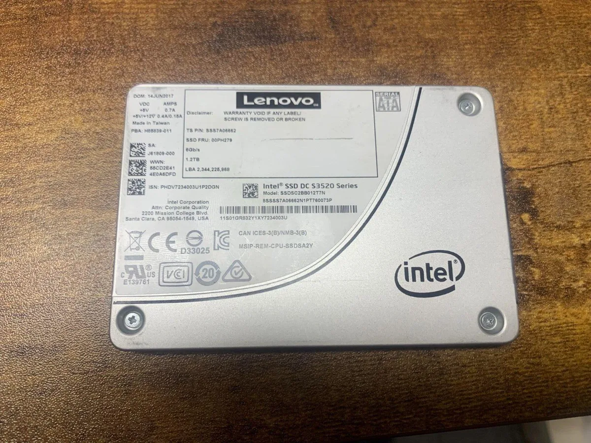 Intel Intel SSDSC2BB012T7 1.2 TB 2.5 in SATA internal hard drive — product photo