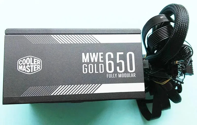 Supersuperuncle Supersuperuncle MPY-6501-AFAAG 650W server power supply — product photo