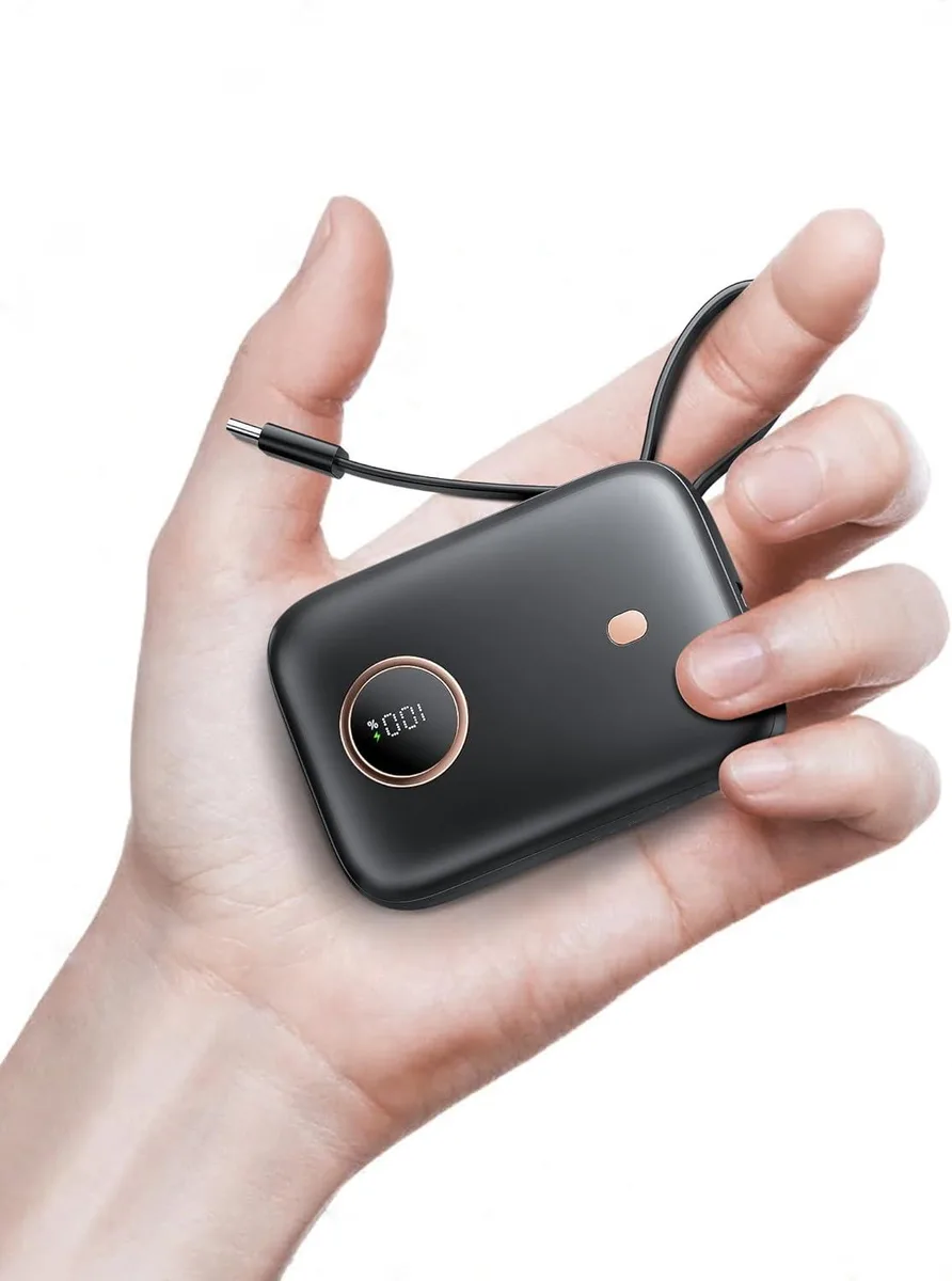 WOOJONG WOOJONG 22.5W 10000mAh power bank with built-in USB-C cable — product photo