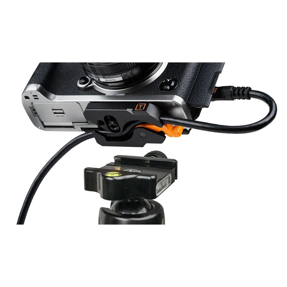 Tether Tools Tether Tools LeverLock Plate with Optima 10G 15 ft USB-C Camera Cable, Black — product photo