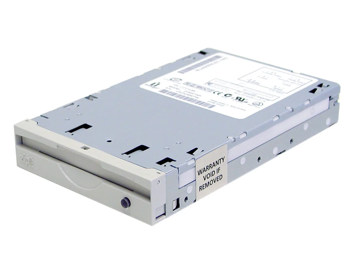 Iomega Corp Iomega Corp Z250ATAPI 250MB ZIP backup drive — product photo
