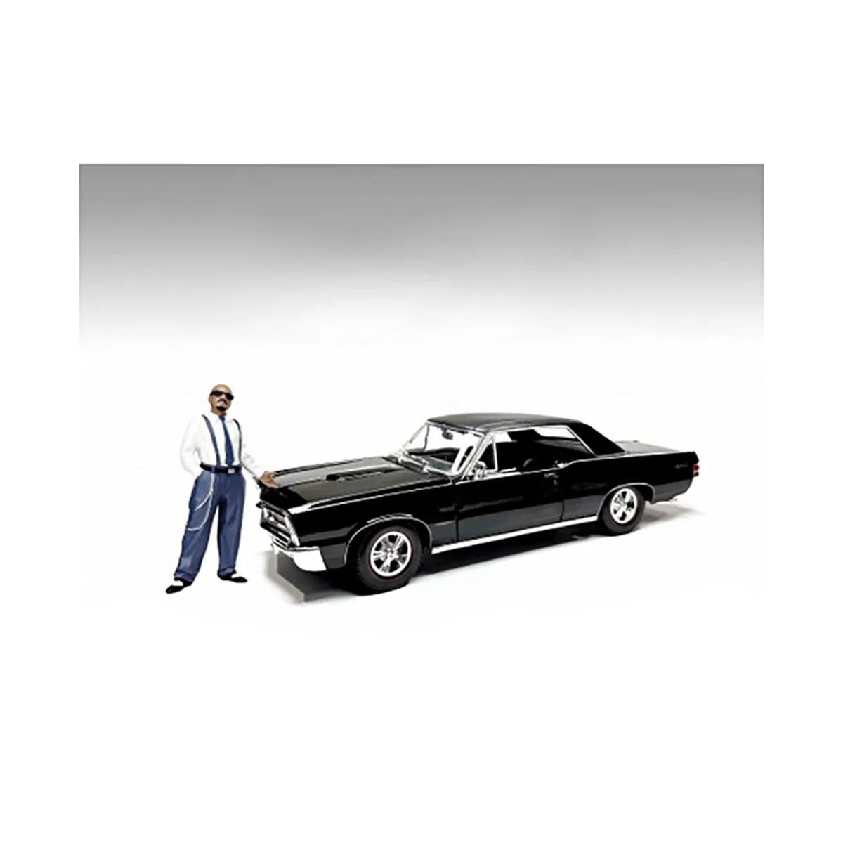 American Diorama American Diorama "Hanging Out 3" Figure #1 1/18 Scale 3.875 in — product photo