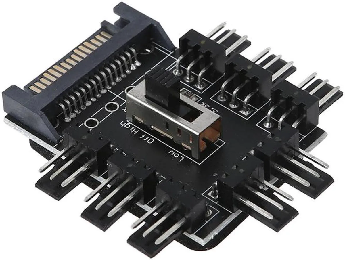 Vszerda Vszerda 1-to-8 SATA fan hub 53x48mm — product photo