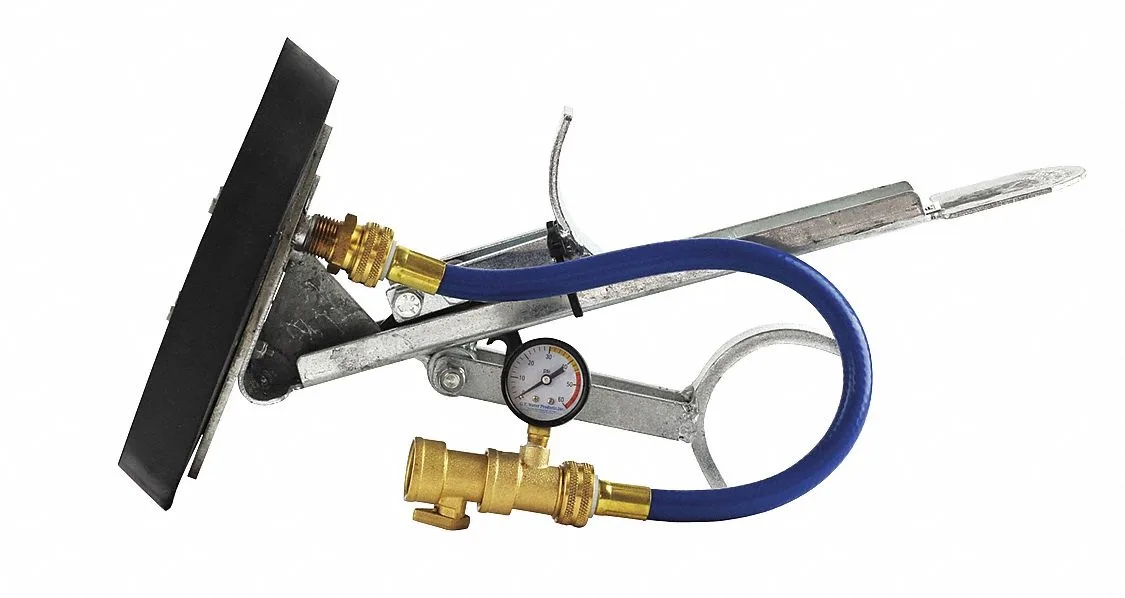 Rubber mechanical test plug with galvanised steel handle and water fill hose