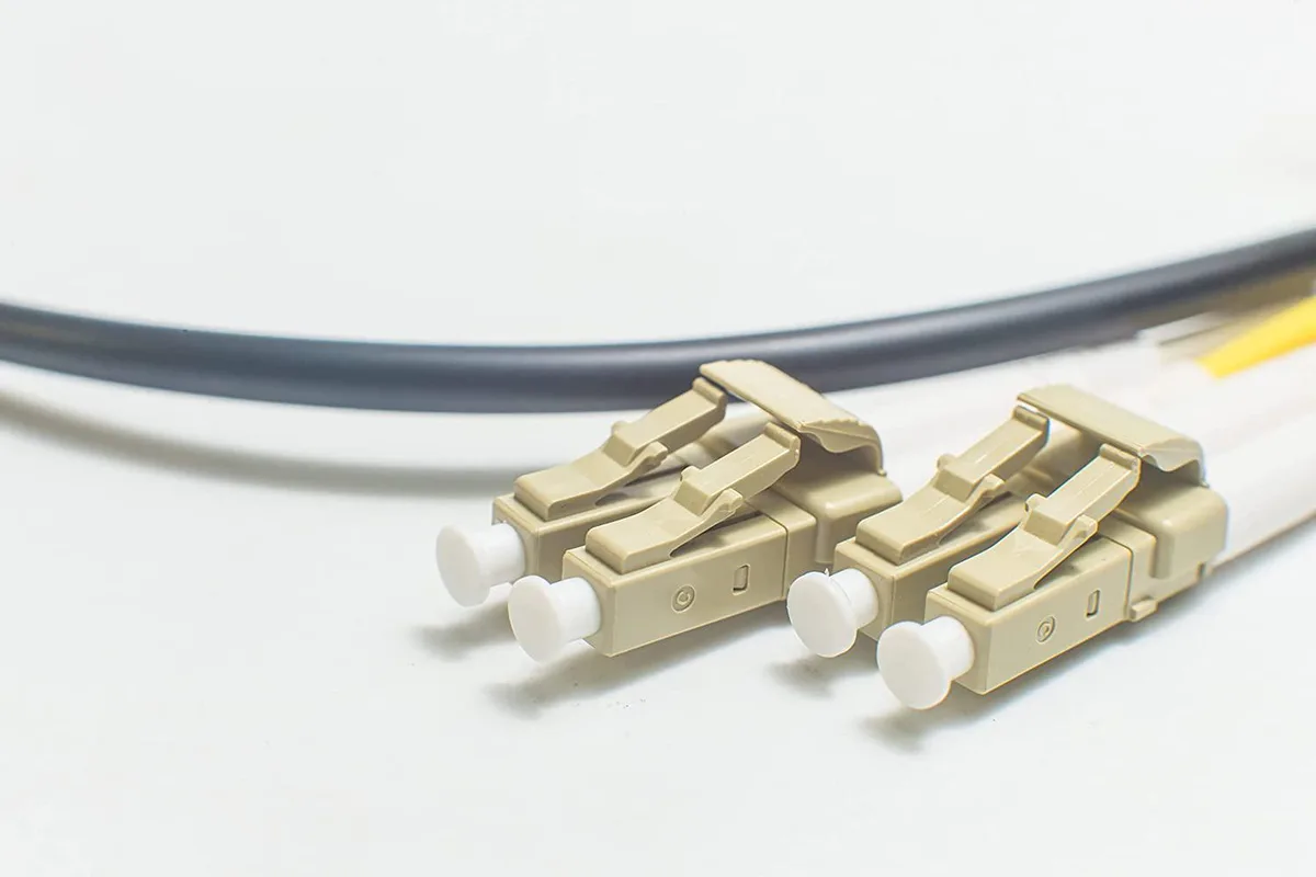 NShi NShi OM3 LC-LC fibre optic cable 200m duplex 50/125 indoor/outdoor OFNR — product photo