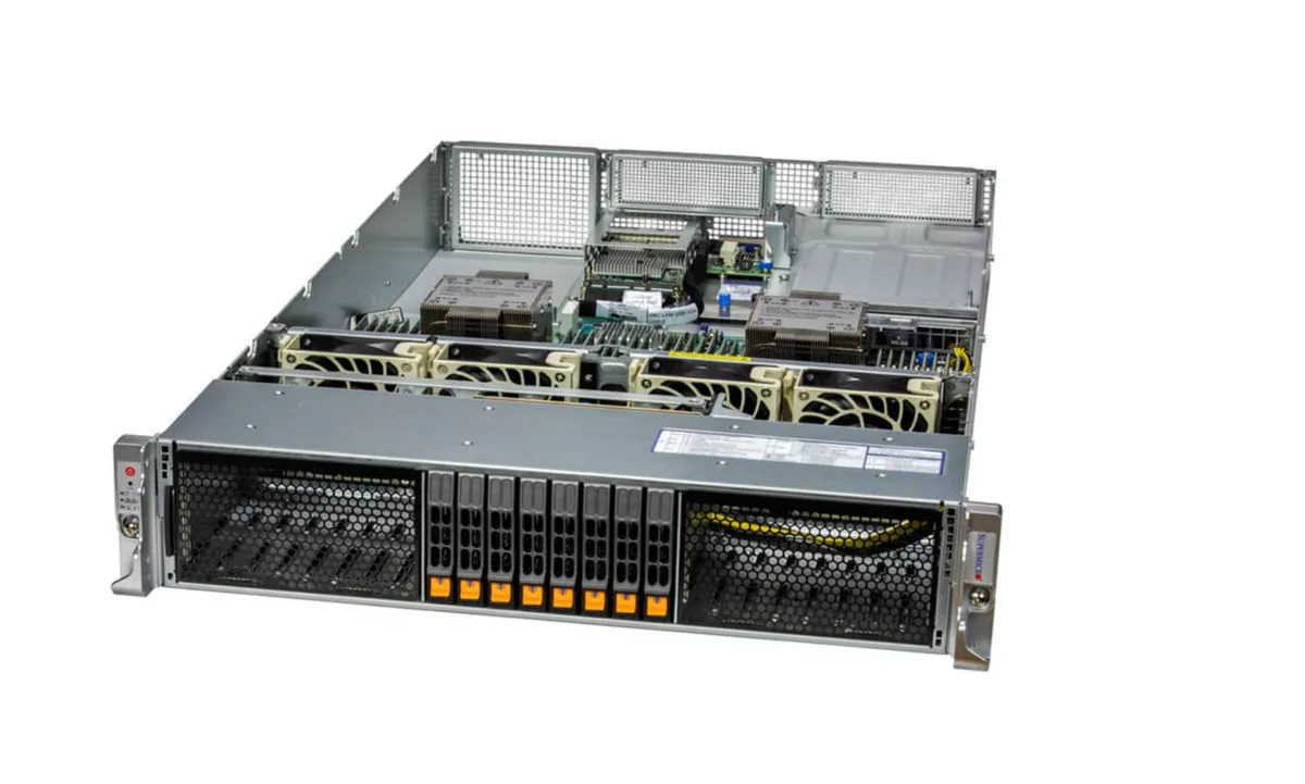 Supermicro Supermicro SYS-221H-TNR 2U barebone server 32 DIMM slots 8x 2.5" NVMe SAS SATA bays 4 PCIe 5.0 x16 slots — product photo