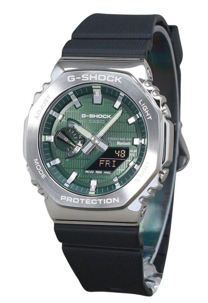 Round green-dial G-Shock in matte bio-based resin, 44.40 mm case, analog-digital display, 200 m water resistance