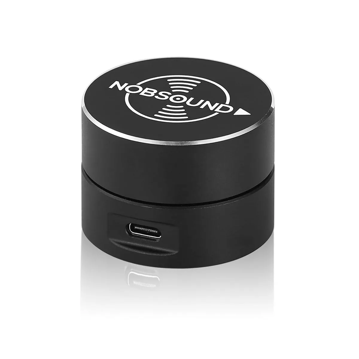Small silver USB knob with breathing light