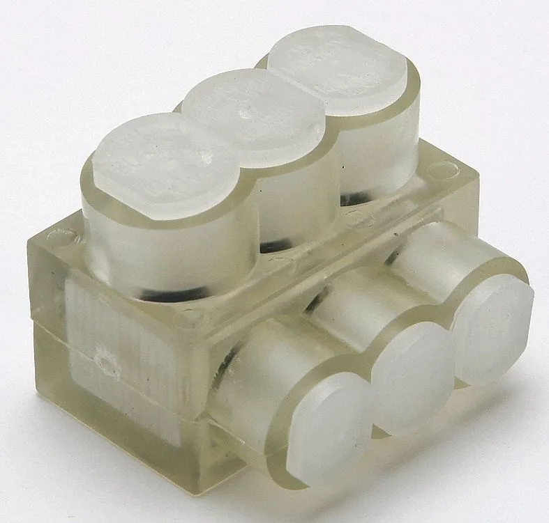Burndy Burndy Multi Tap Connector 14AWG 2.19In 3 Ports L Entry — product photo