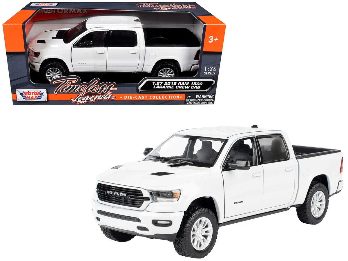 MOTORMAX MOTORMAX 2019 RAM 1500 Laramie Crew Cab 1/24 Diecast Truck White Timeless Legends — product photo
