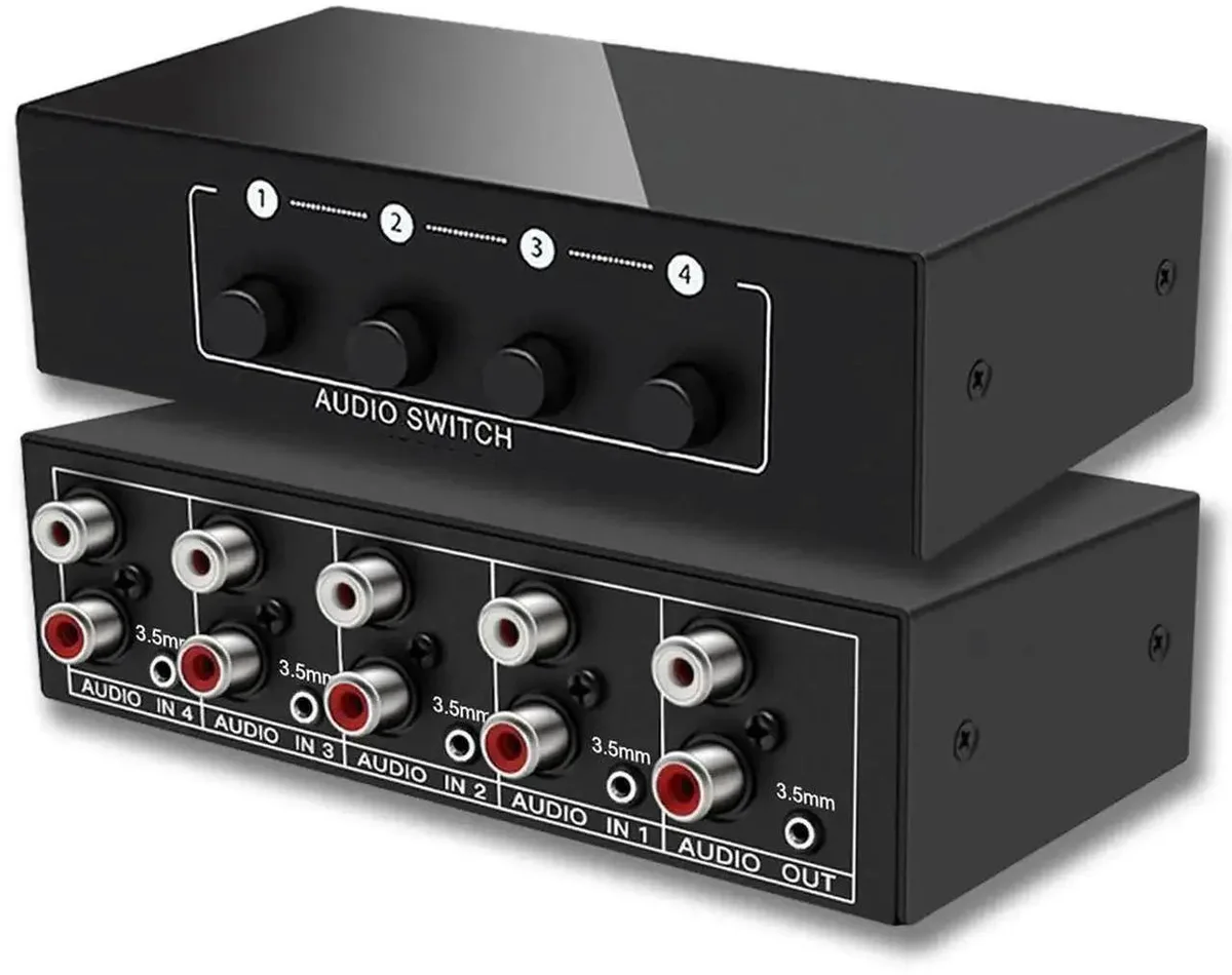 SMUGDESK SMUGDESK 4 in 1 Out Bi-Directional Analog Stereo Audio Switcher — product photo
