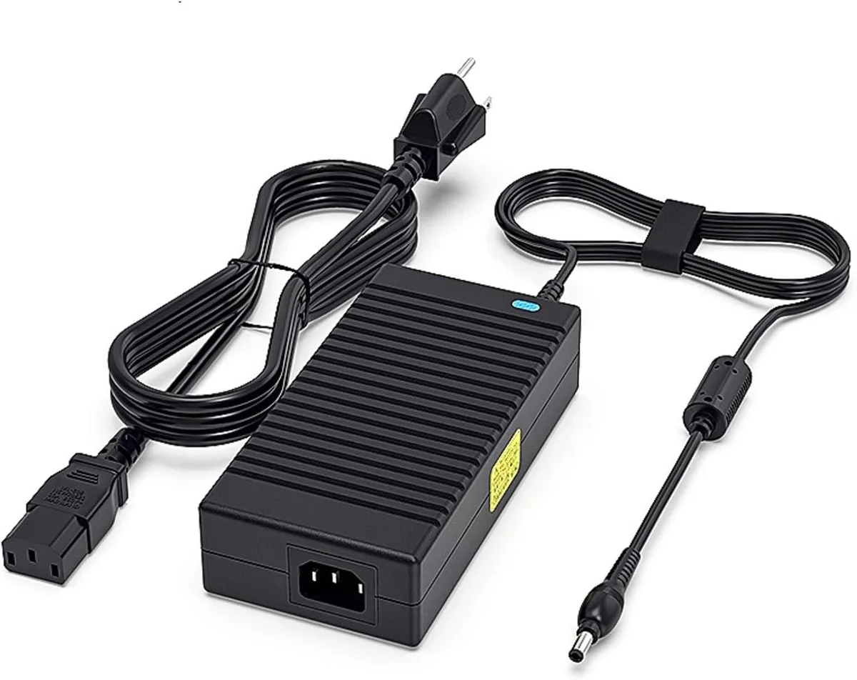NShi NShi 180W 19V 9.5A Laptop AC Adapter — product photo