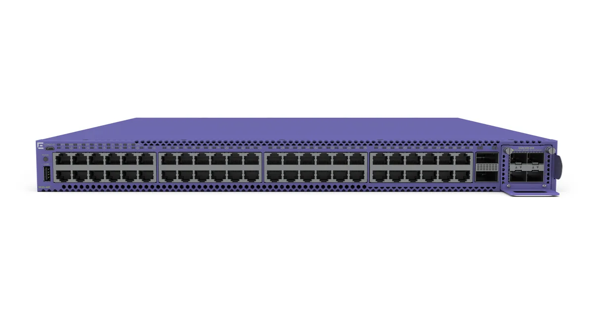 Extreme Networks Extreme Networks 5520-48T 48-port network switch — product photo