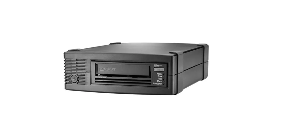 HPE HPE P84142-B25 LTO-9 External Tape Drive with 5x 15TB Cartridges — product photo