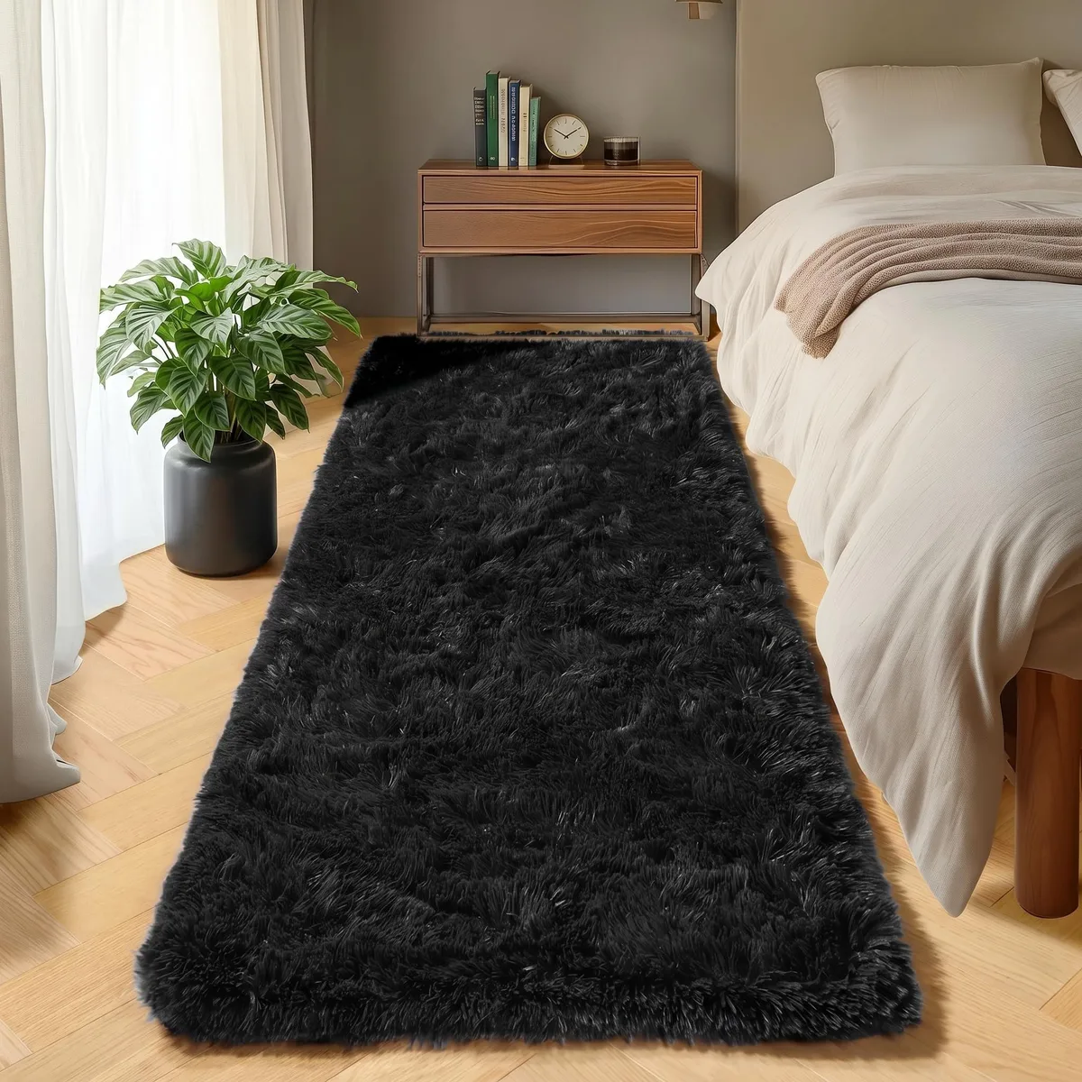 Black polyester runner rug, fluffy shaggy texture, 1.3 lb