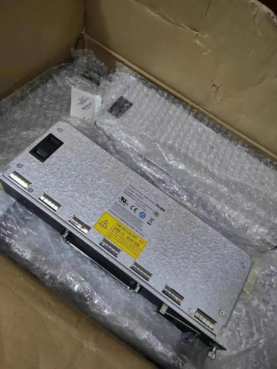 Supersuperuncle Supersuperuncle RG-PA300I AD121M24-6M1 VAPEL server power supply — product photo