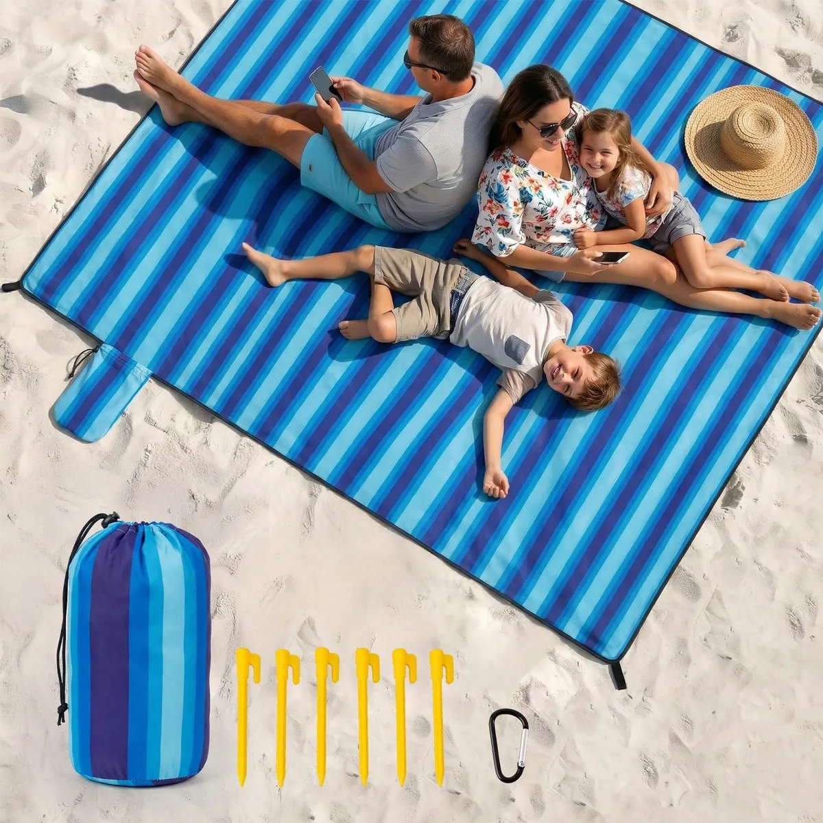 Green square polyester outdoor rug with sandproof waterproof finish