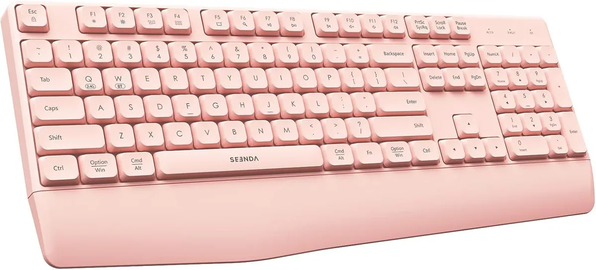 TUKO TUKO Full-Size Gaming Keyboard Pink Wrist Rest 65inch Cable — product photo