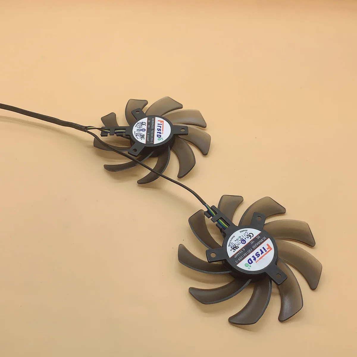 SXDOOL SXDOOL VGA Cooling Fan Set FDC10H12D9-C for Palit MAXSUN GTX1060 1070 1070Ti Giant — product photo