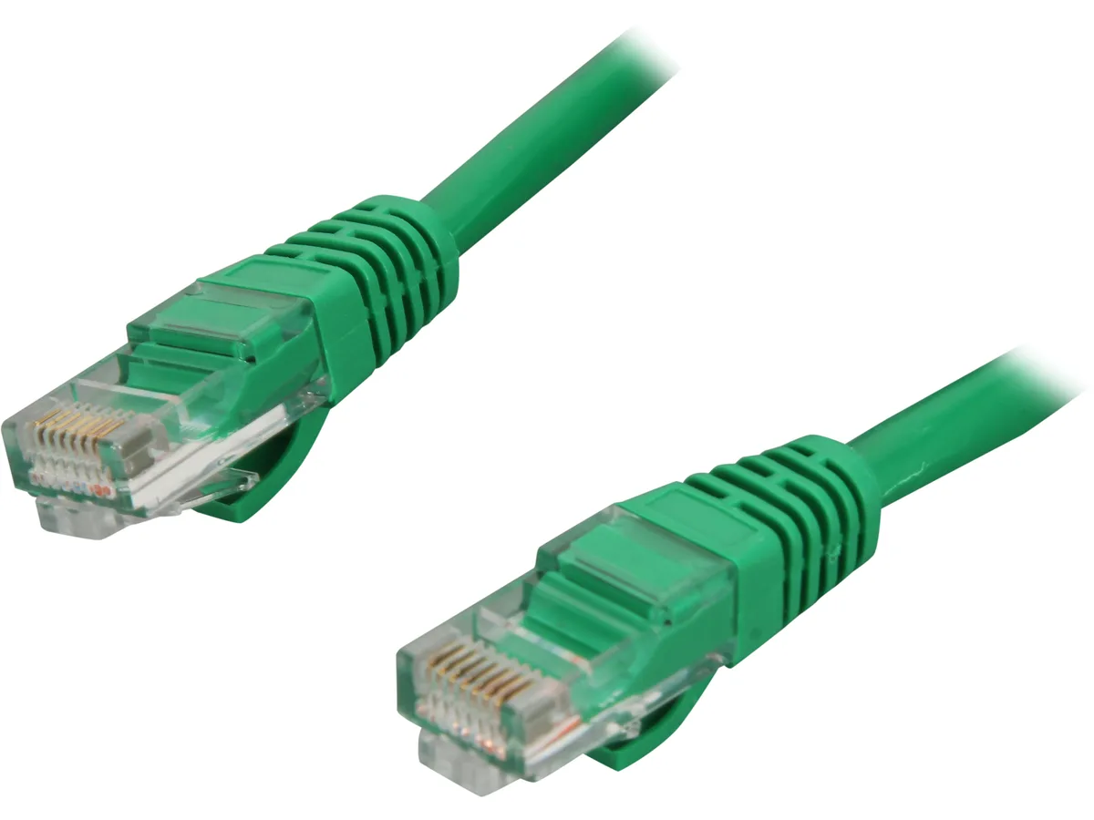 Cables To Go Cables To Go 15185 Cat5e Snagless Unshielded Network Ethernet Cable Green 5 ft 1.52 m — product photo