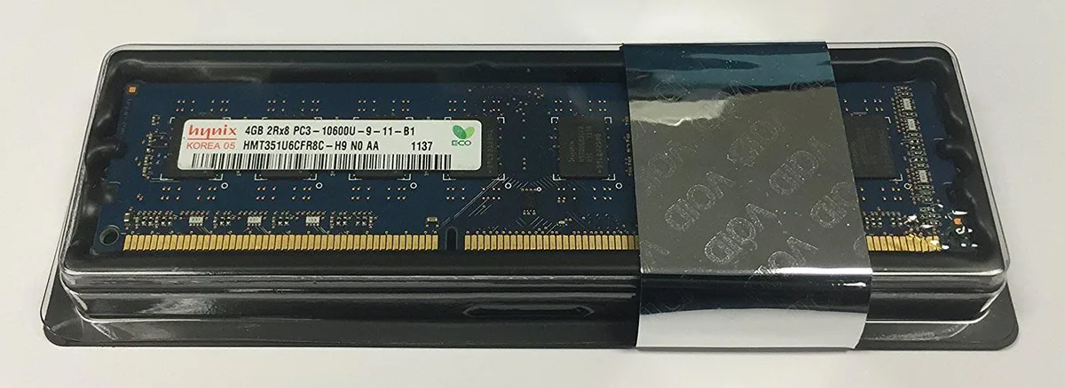 SK hynix SK hynix 4GB DDR3 1333MHz CL9 1.5V 240-Pin Desktop RAM — product photo