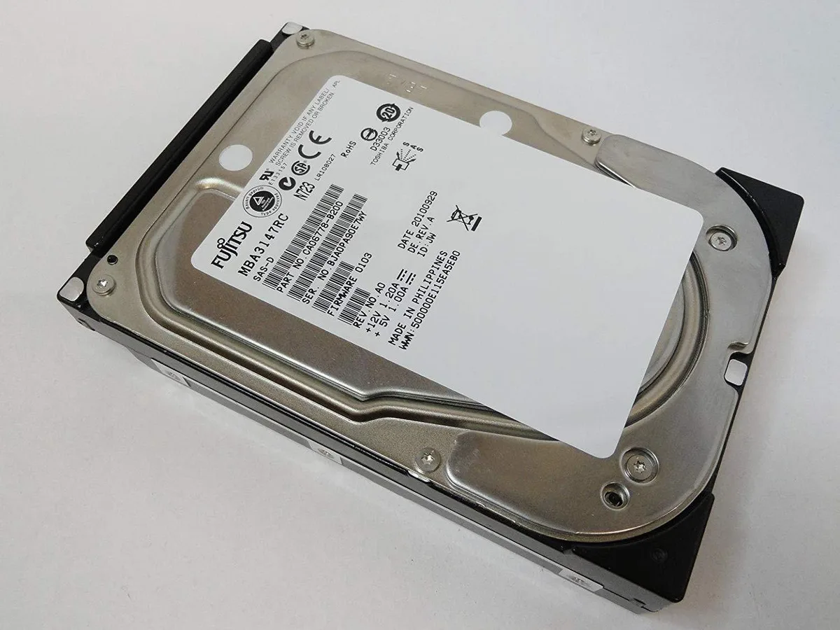 Fujitsu Fujitsu MBA3147RC 146GB 15000 RPM 16MB 3.5" SAS internal hard drive — product photo