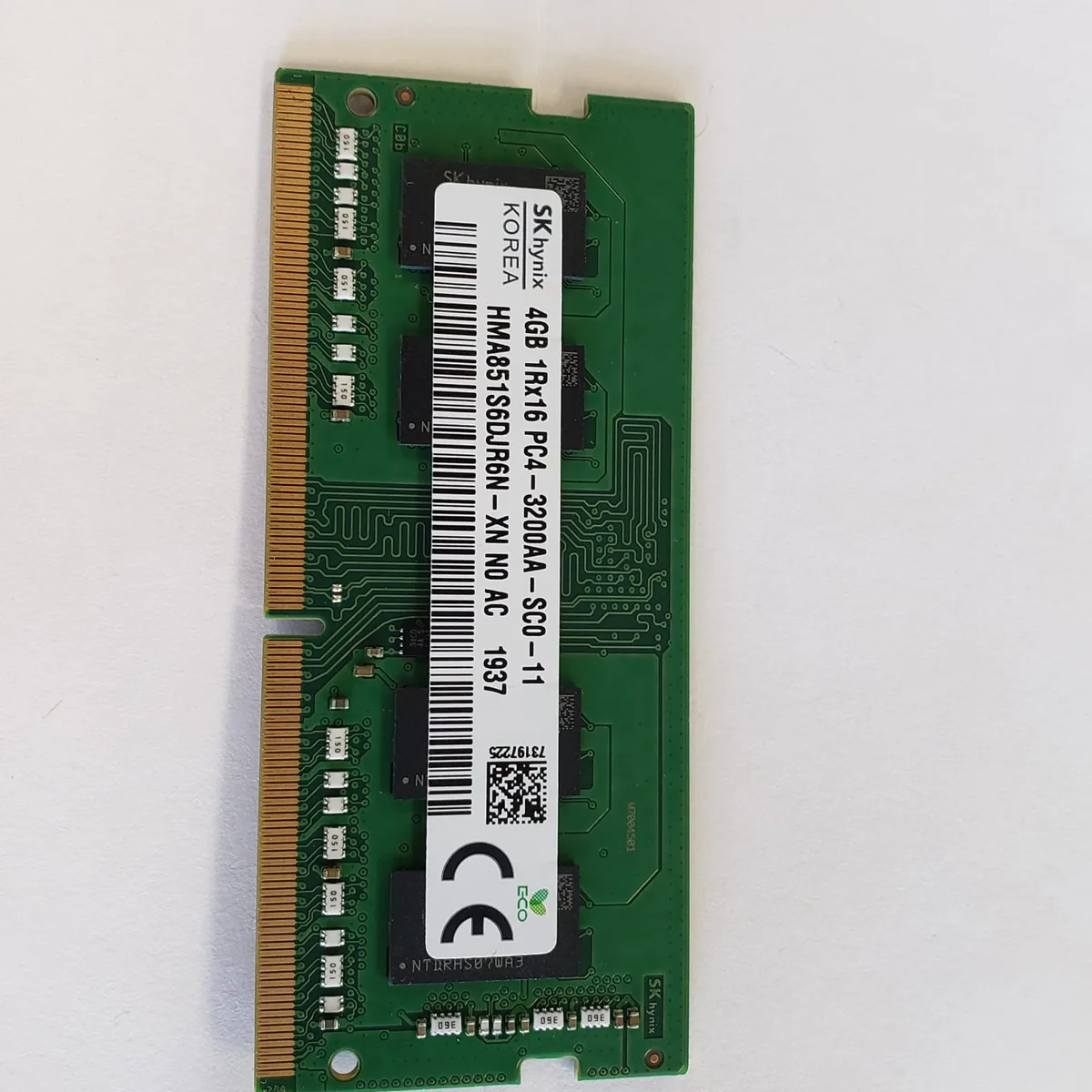 SK hynix SK hynix HMA851S6DJR6N-XN 4GB DDR4 3200MHz CL22 260-pin SODIMM laptop RAM — product photo