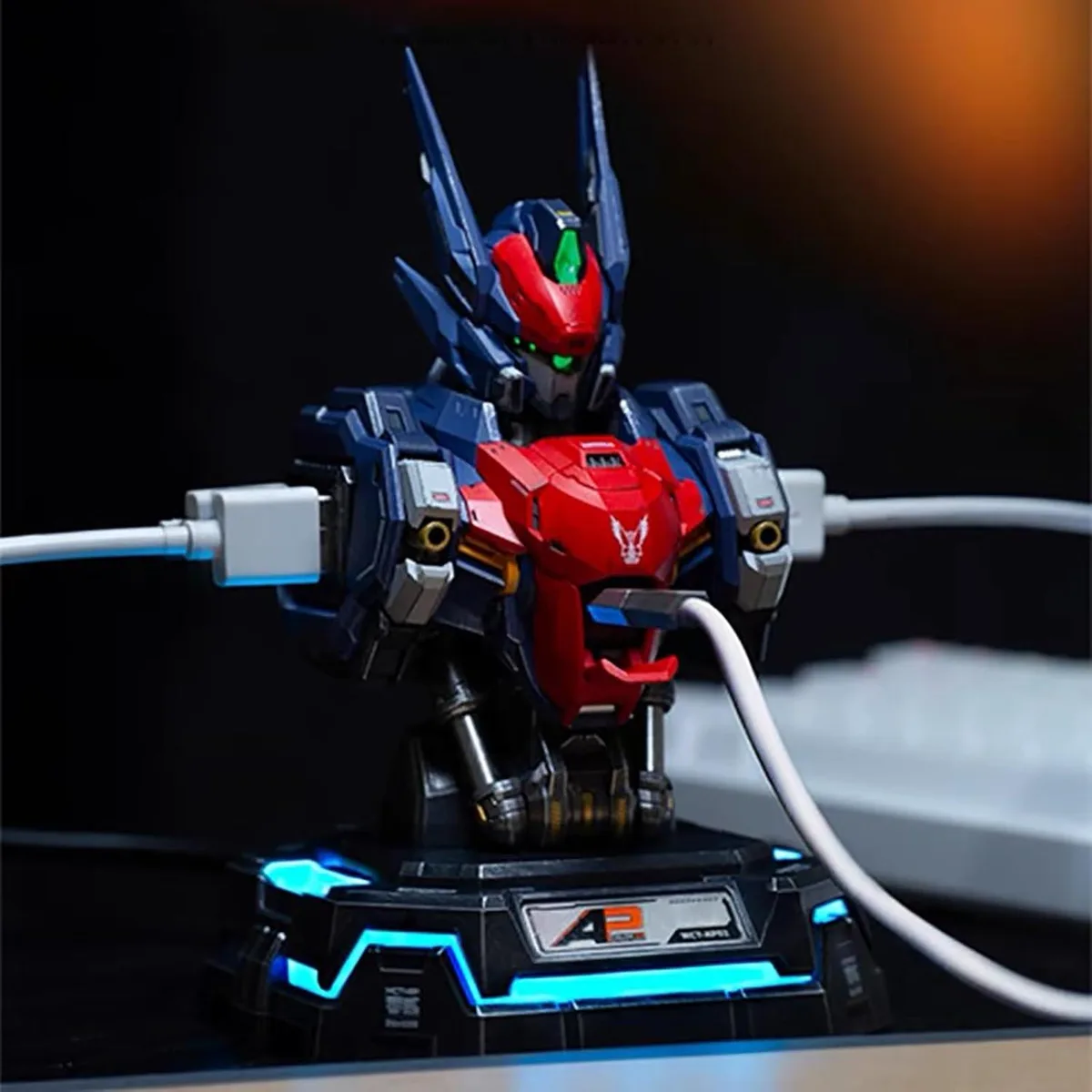 BFKK BFKK GaN Charging Station 1 USB-C 3.0 4 USB-A Luminous — product photo