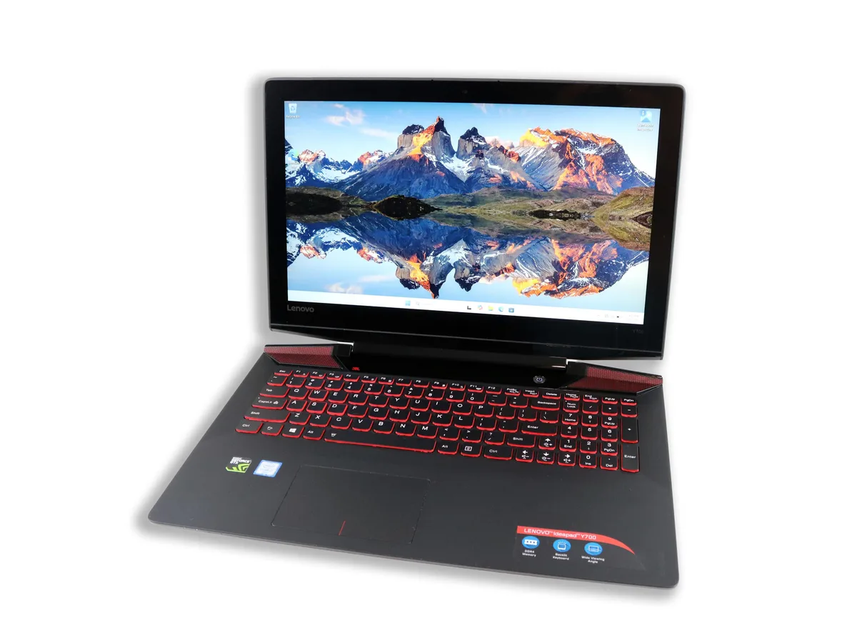Lenovo Lenovo Y700-15ISK gaming laptop — product photo