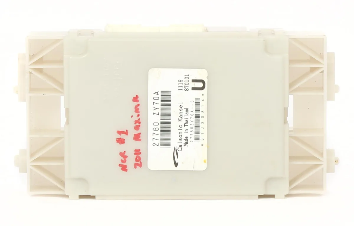 Nissan Nissan 27760ZY70A Climate Amp Control Amplifier 2011-14 Maxima — product photo