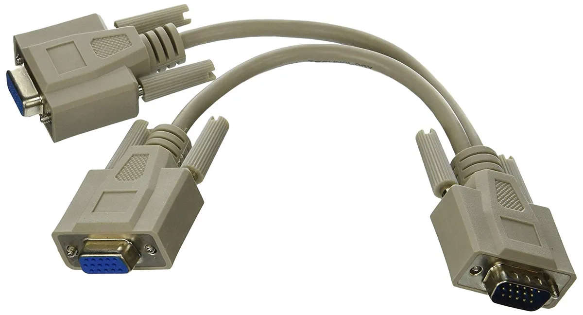 CableWholesale CableWholesale VGA Y Cable Low Resolution HD15 Male to 2 x HD15 Female 8 inch — product photo