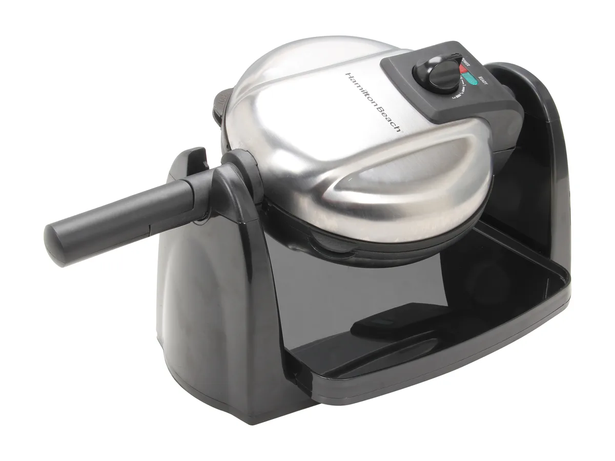 Hamilton Beach Hamilton Beach 26030MN Belgian waffle maker with flip design and removable grids — product photo