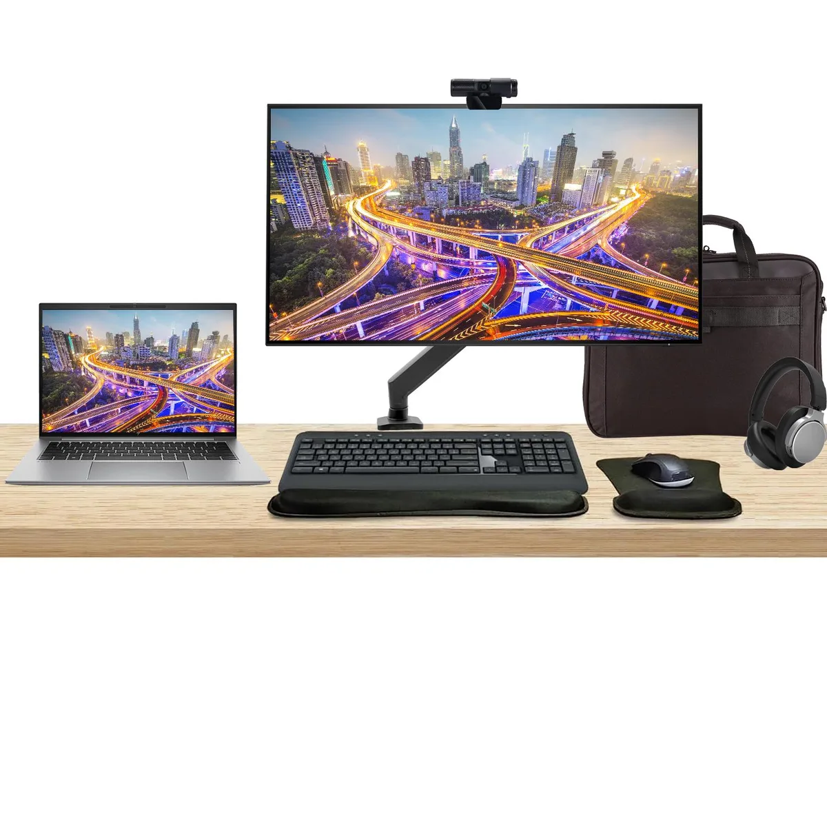 HP HP ZBook Firefly G10 14" 2-in-1 i7 32GB 1TB RTX A500 + Z32k 32" 4K Monitor Bundle — product photo