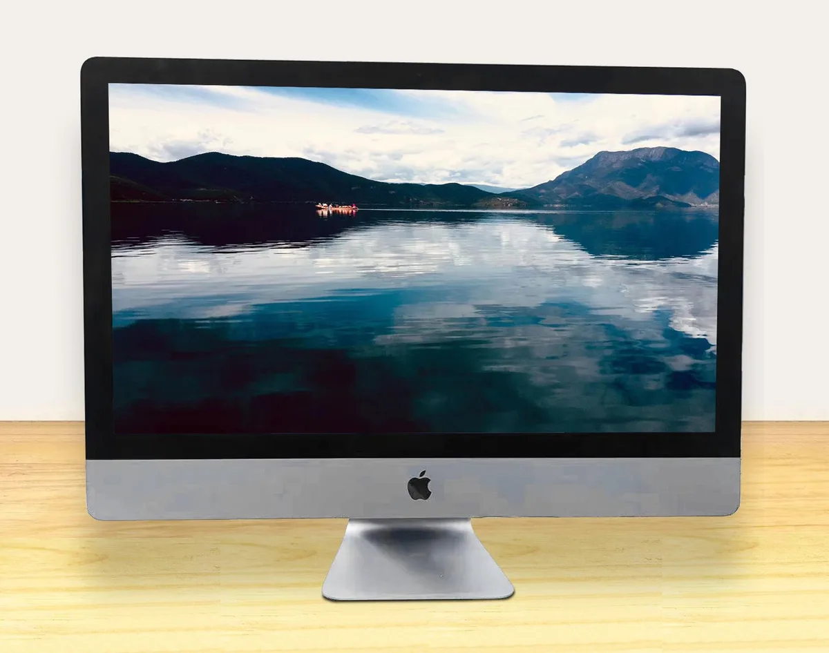 Apple Apple iMac Pro 27-inch 5K 2.3 GHz 18-Core Xeon 256GB DDR4 2TB SSD Space Gray — product photo