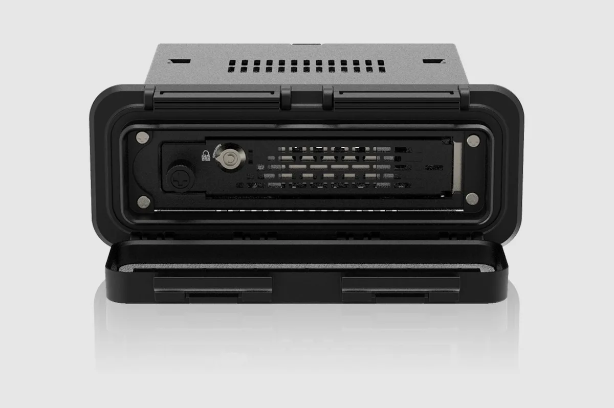 ICY DOCK ICY DOCK ToughArmor MB491SKL-1B 2.5" SAS/SATA Mobile Rack for 3.5" Bay — product photo